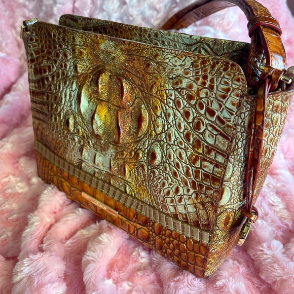 Brahmin Hillary - Picture 3 of 8